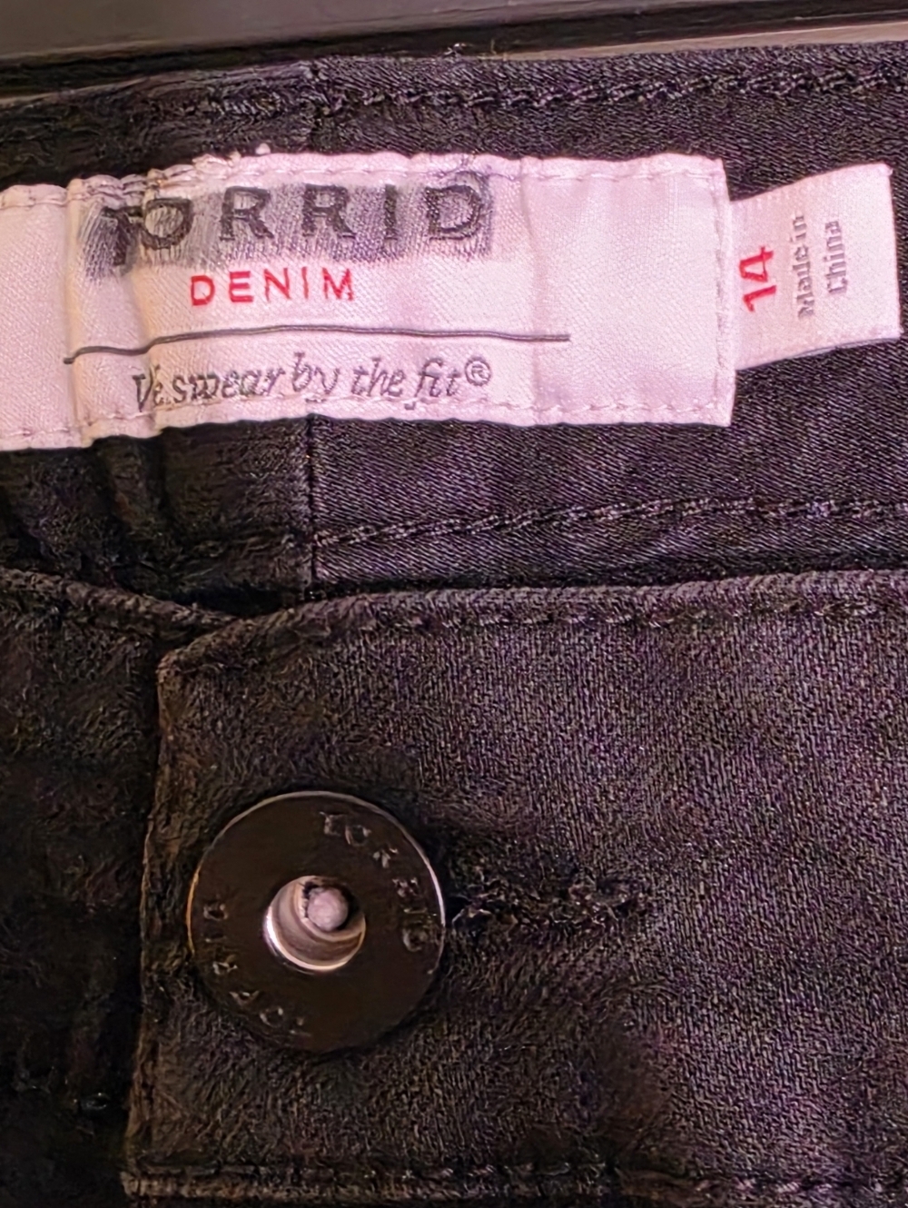 torrid Black Frayed Ankle Skinny Jeans - Picture 2 of 6